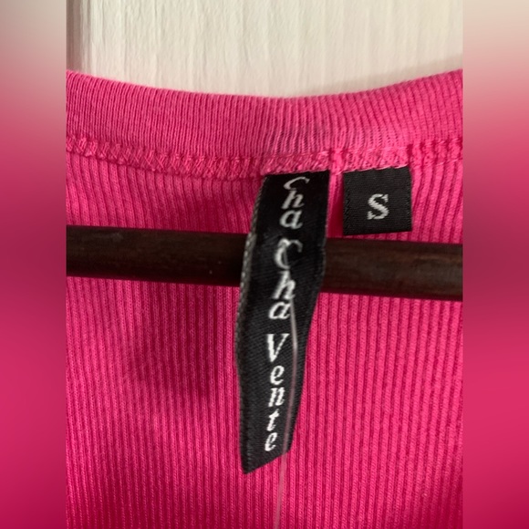 pink heart rhinestone sleeveless top - Picture 2 of 5